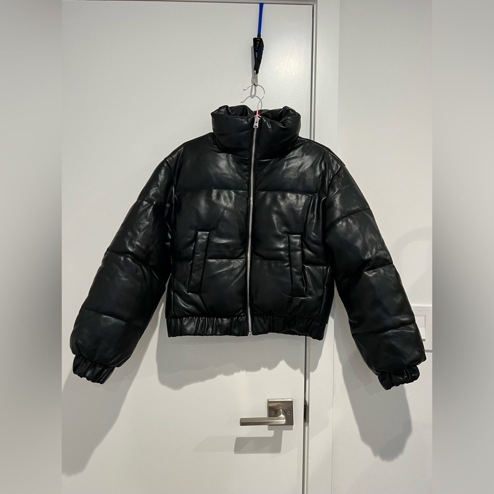 A&F | Vegan Leather Short Puffer, XXS
